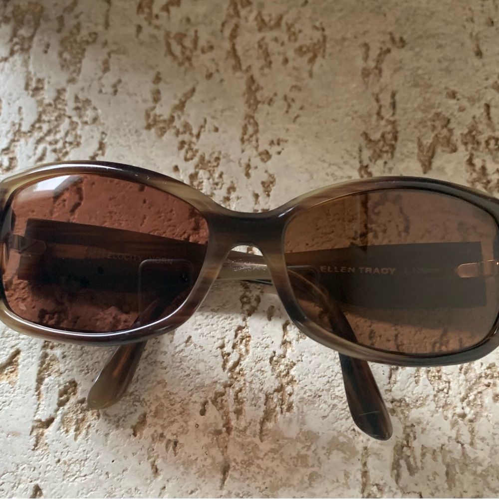 Ellen Tracy Brown Rectangular Sunglasses - image 5